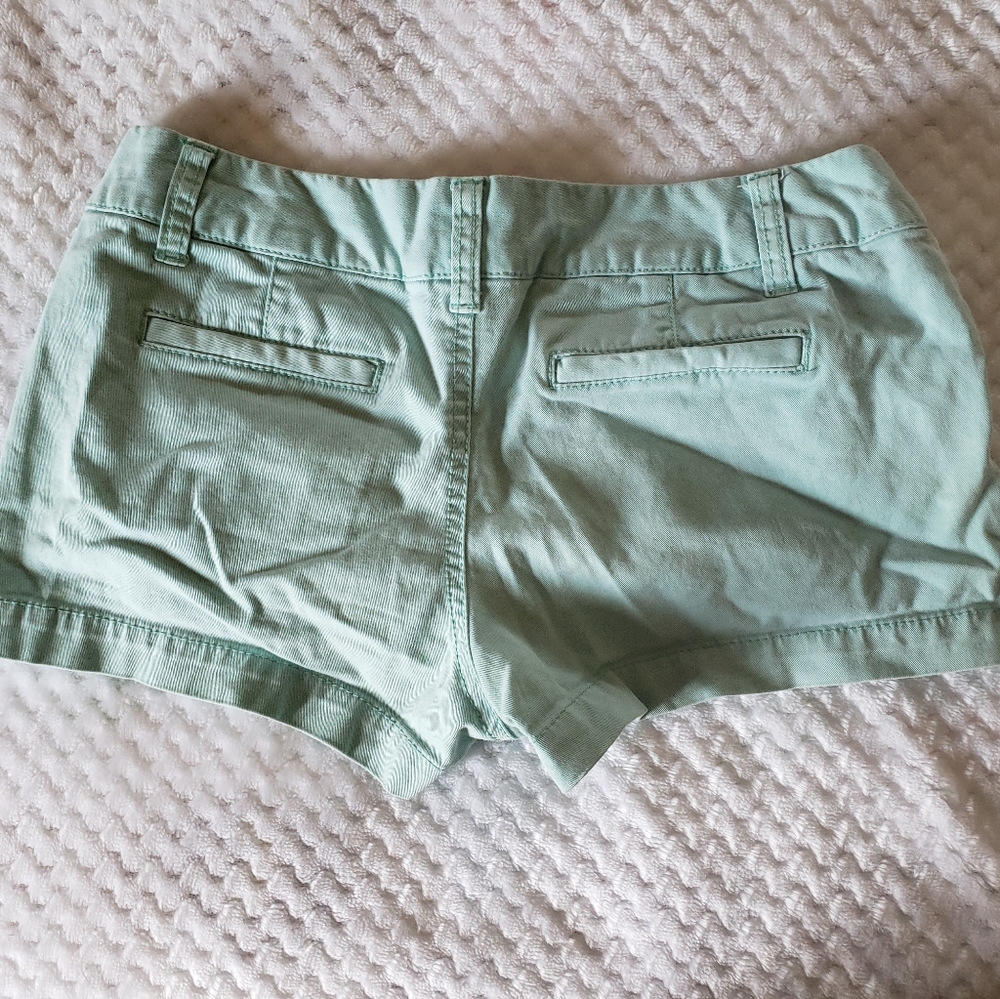 Mossimo Shorts - Picture 2 of 3